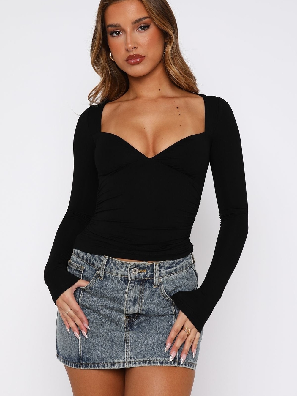 White Fox Boutique Black Long Sleeve Sweetheart Top